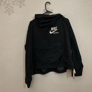 NWOT NIKE Sportswear Wind Breaker